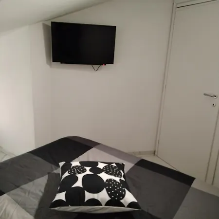 La Casa Delle Langhe * グアレーネ