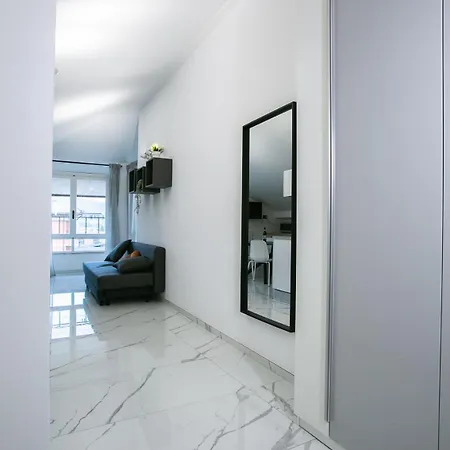 La Casa Delle Langhe アパート グアレーネ